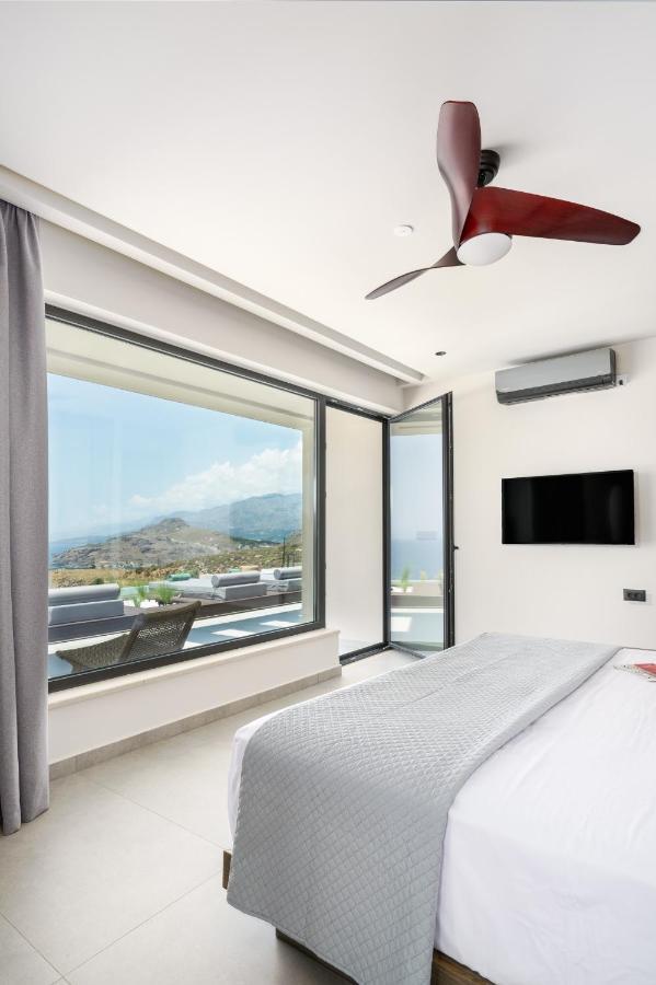 7 Seas - With Amazing View Villa *