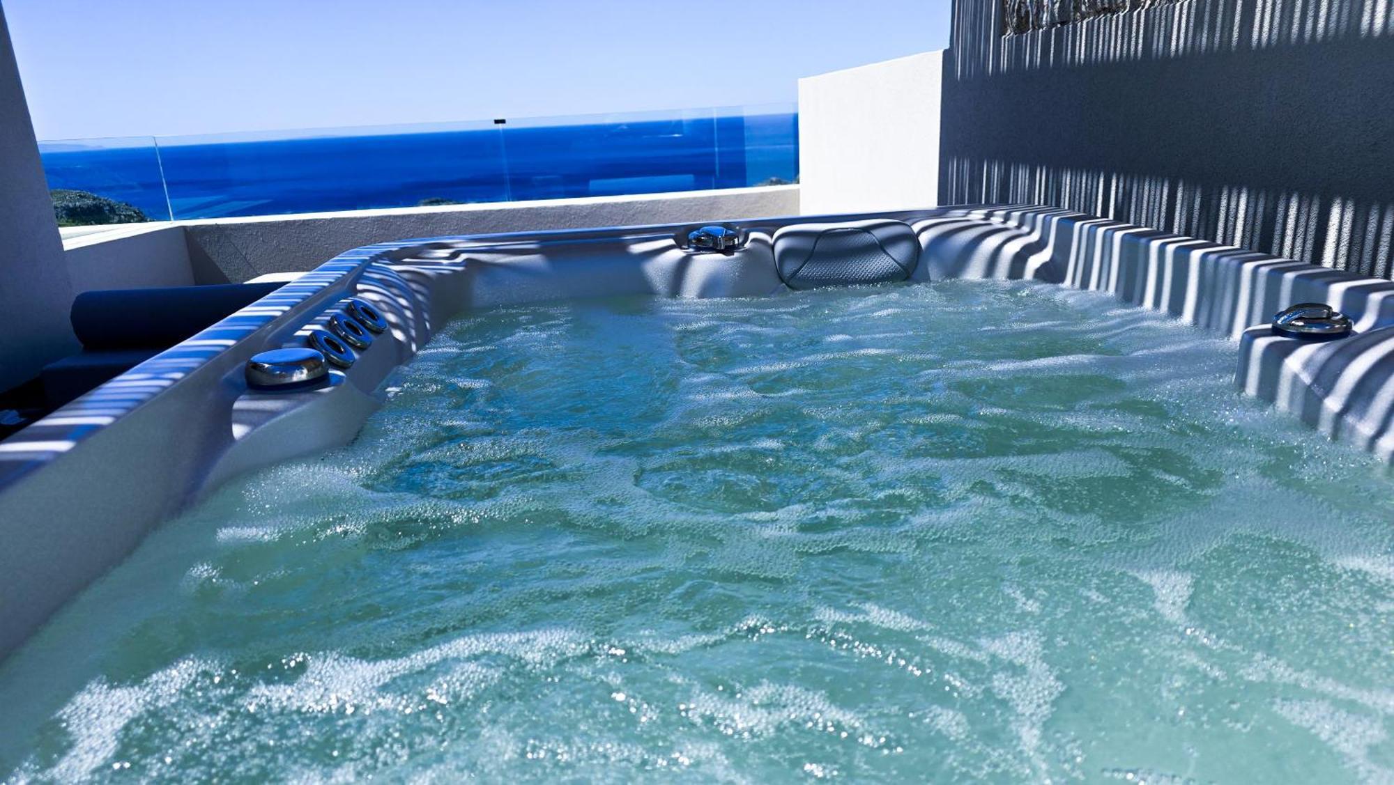 Villa 7 Seas - With Amazing View *